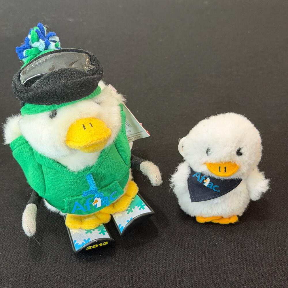 Aflac 2013 Macy's Holiday Skiing Duck Plush with Mini Talking Duck